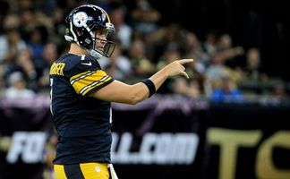 Quarterback Ben Roethlisberger leads his offense on a fourteen play scoring drive in New Orleans